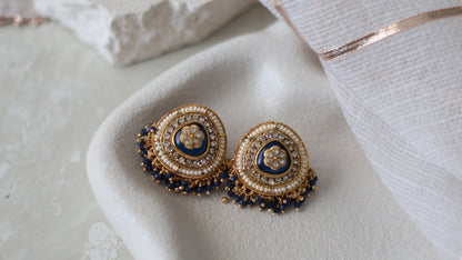 Himani studs - Navy