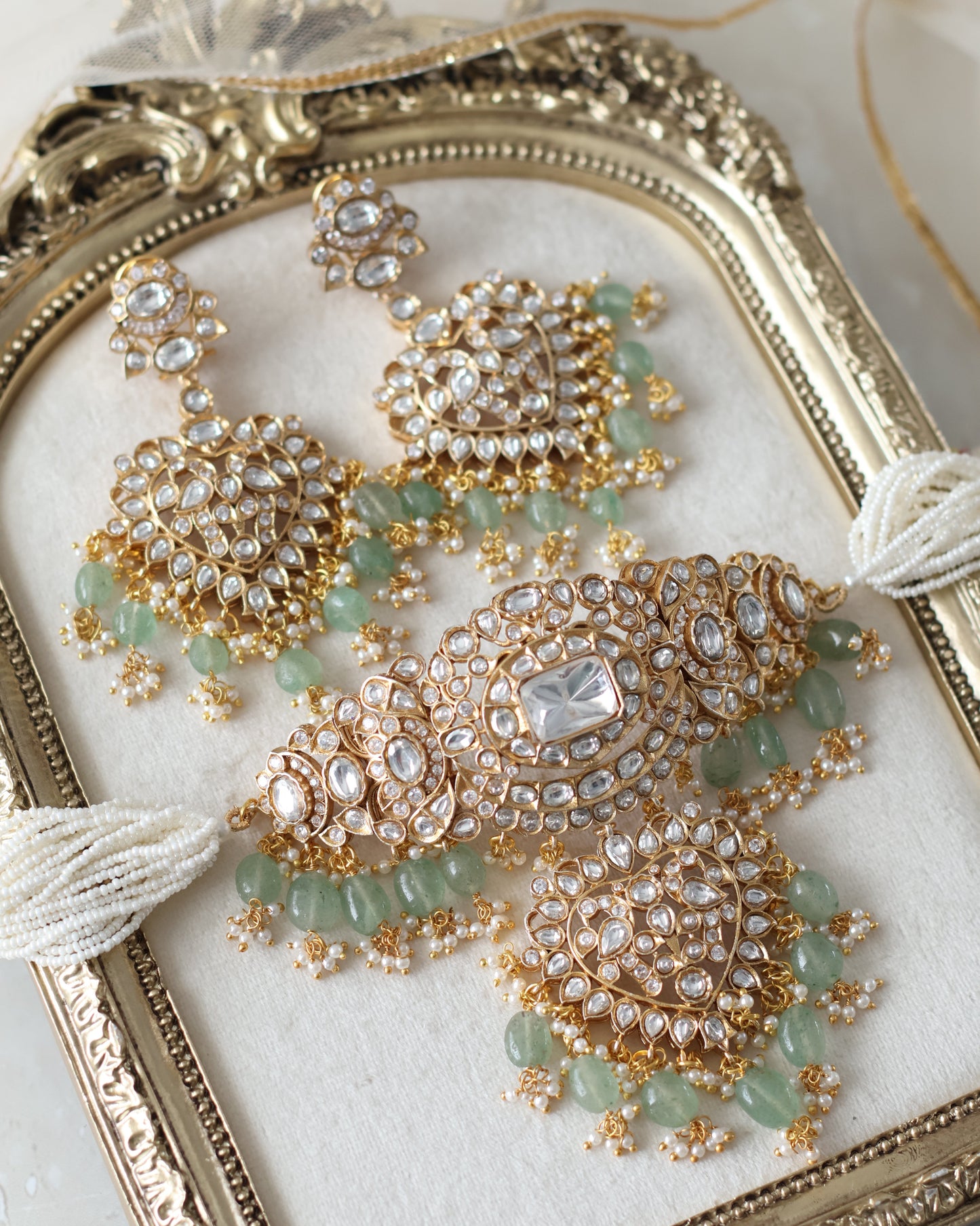 Radhika necklace set - White
