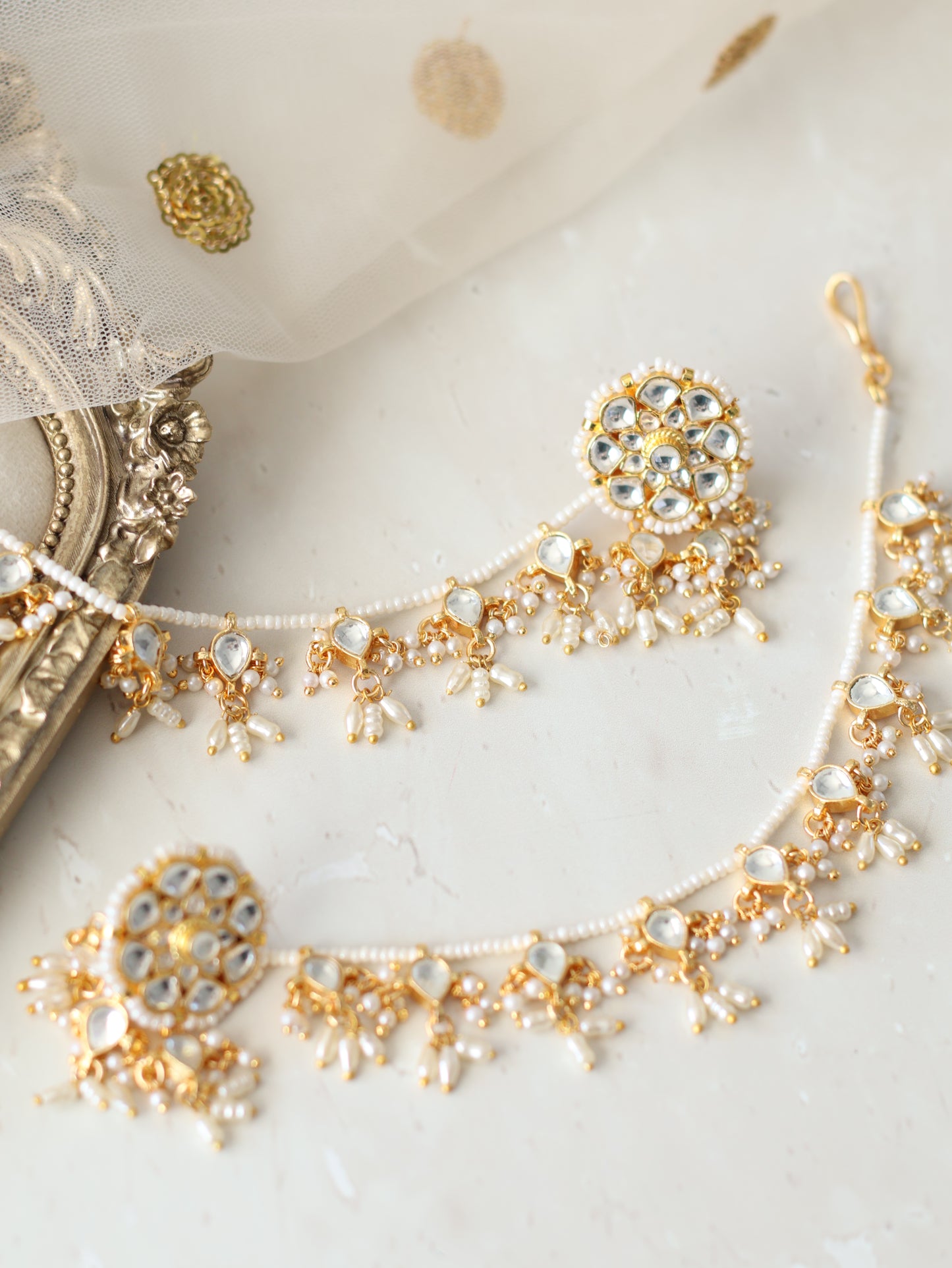 Mala studs