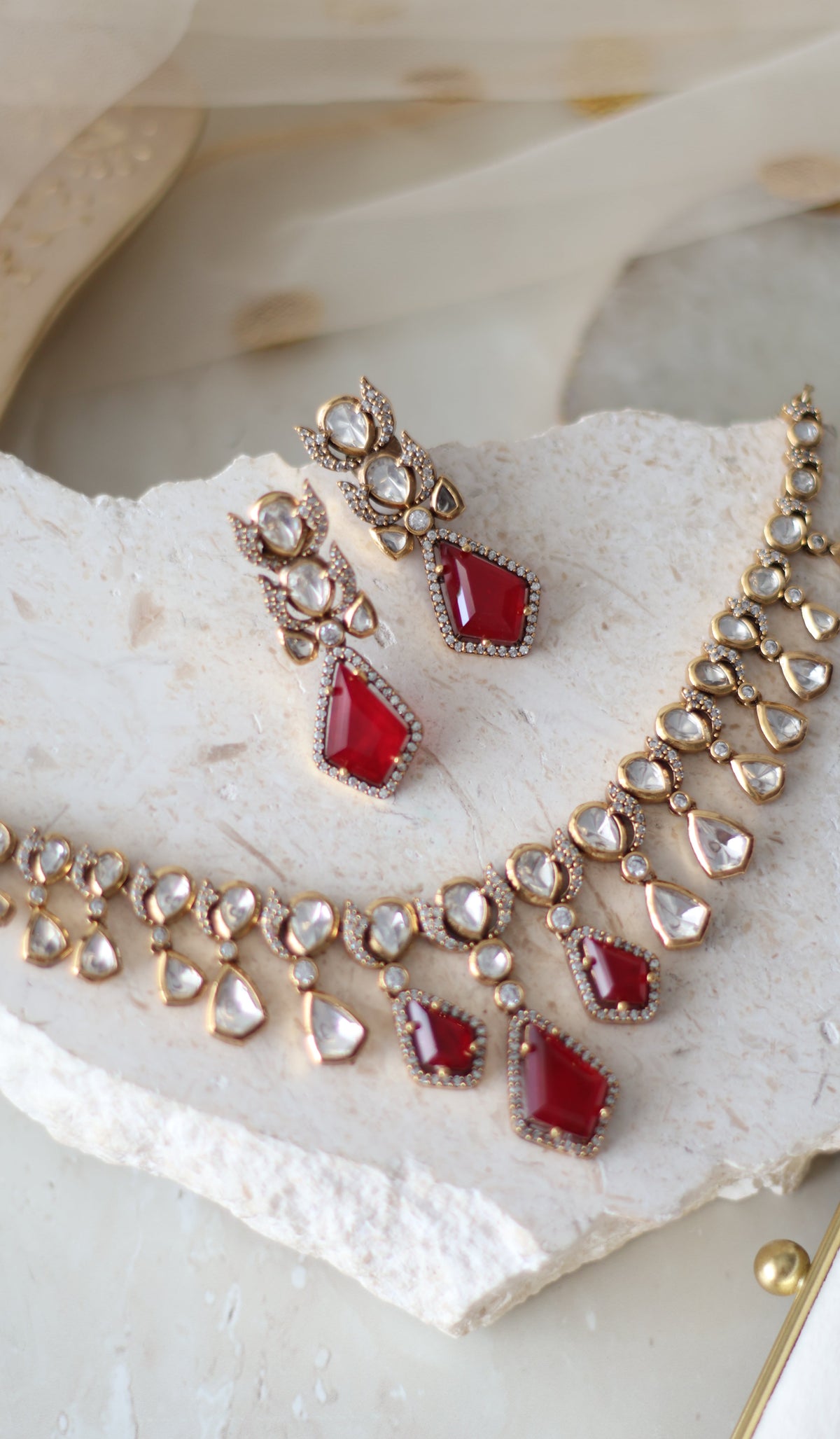 Fareen necklace set - Ruby