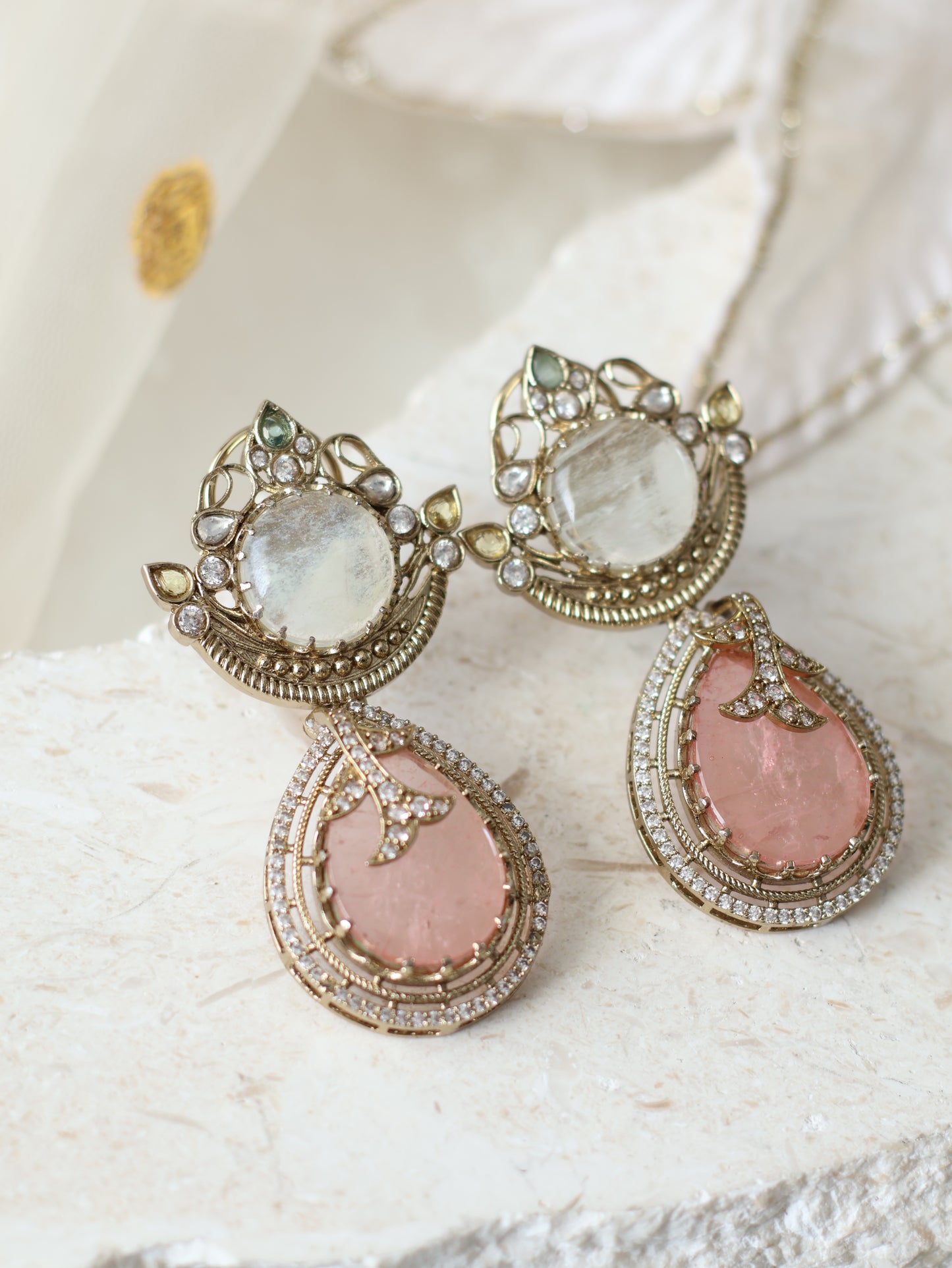 Alice earrings