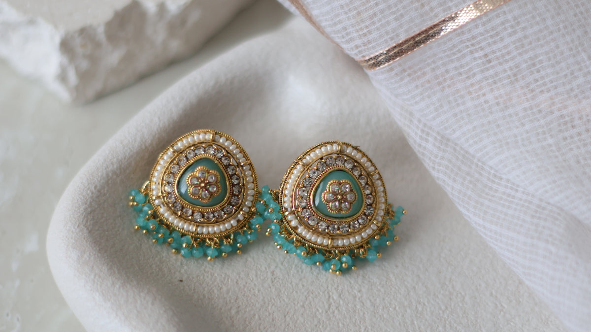 Himani studs - Aqua