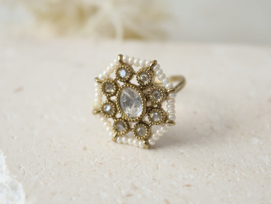 Sia ring - White