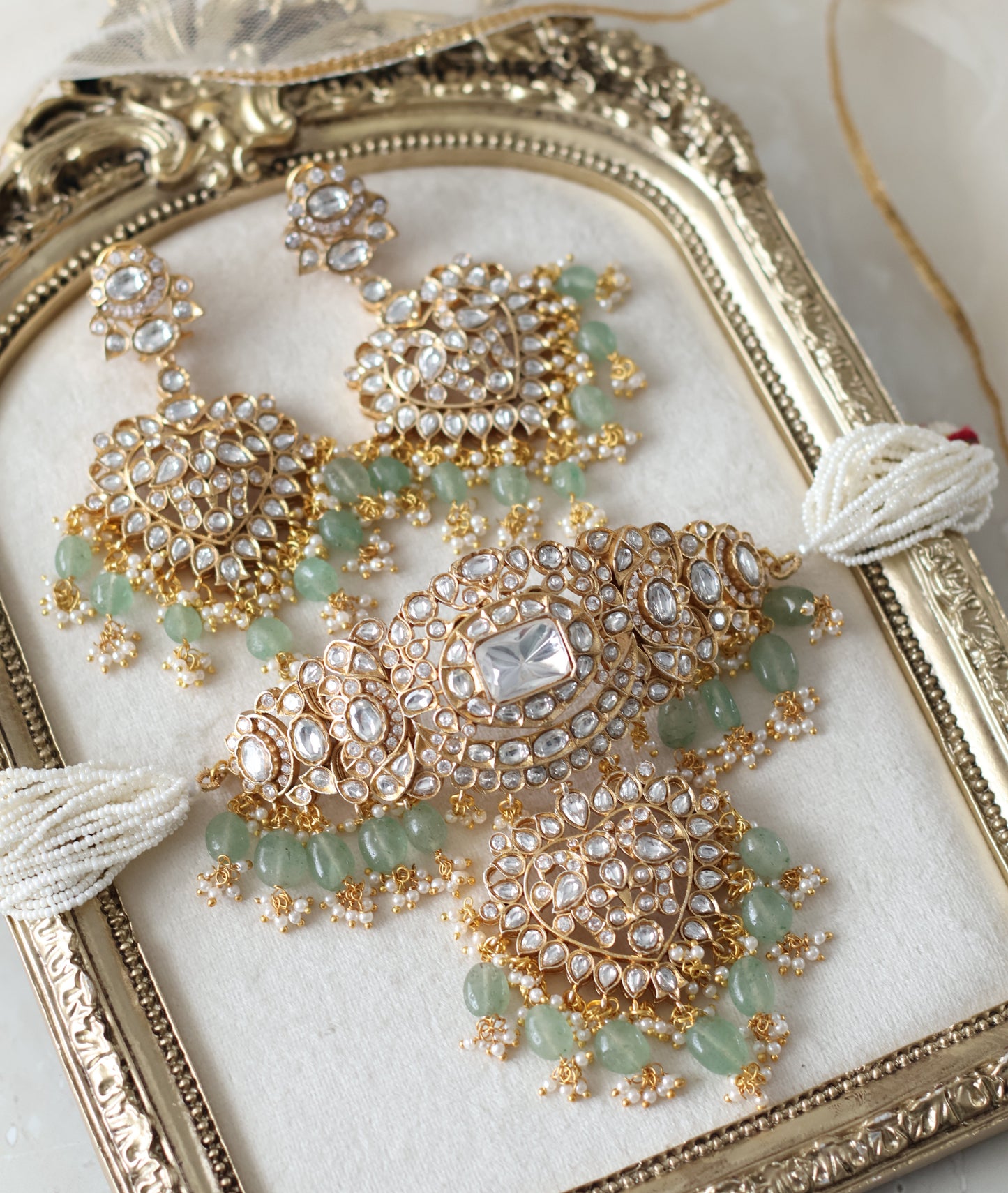 Radhika necklace set - White