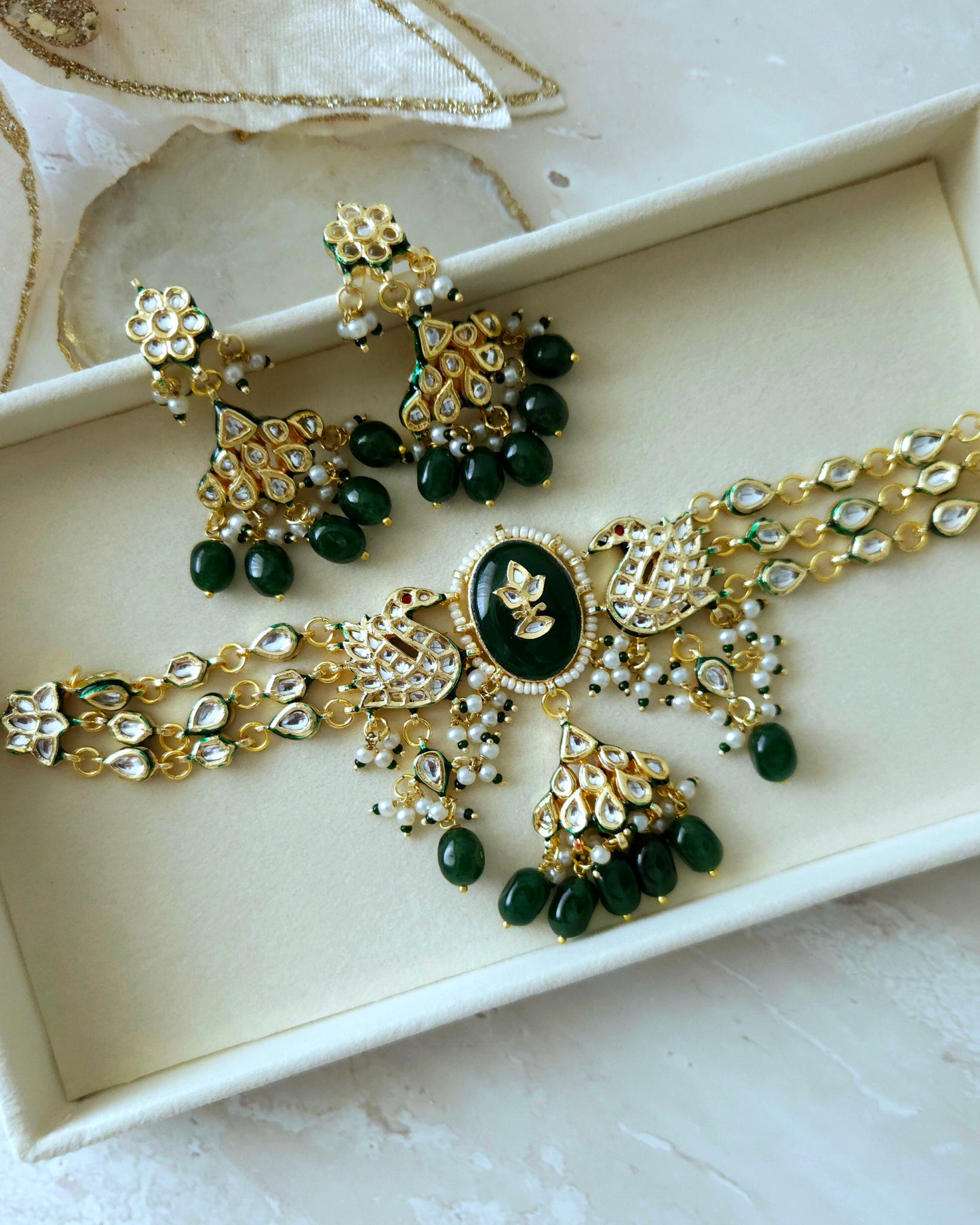 Avni necklace set - Emerald