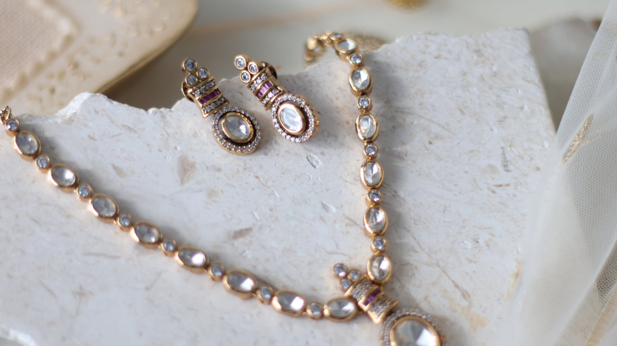 Aayleen necklace set