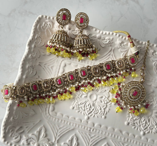 Sofia necklace set - Yellow