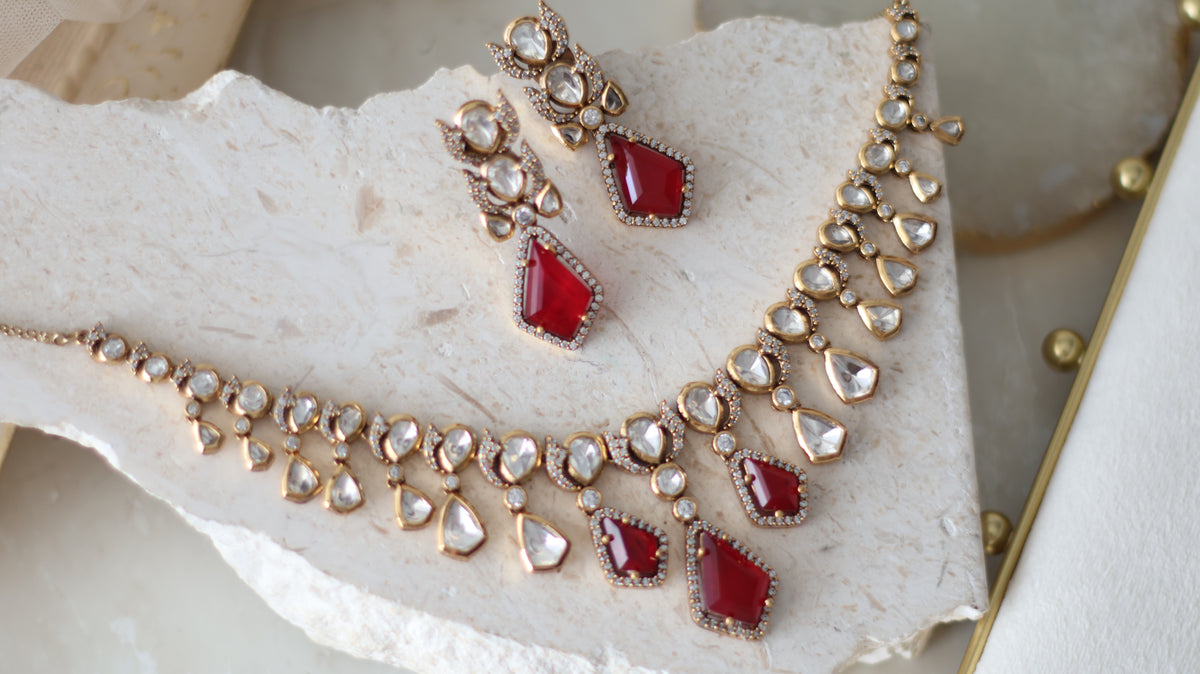 Fareen necklace set - Ruby
