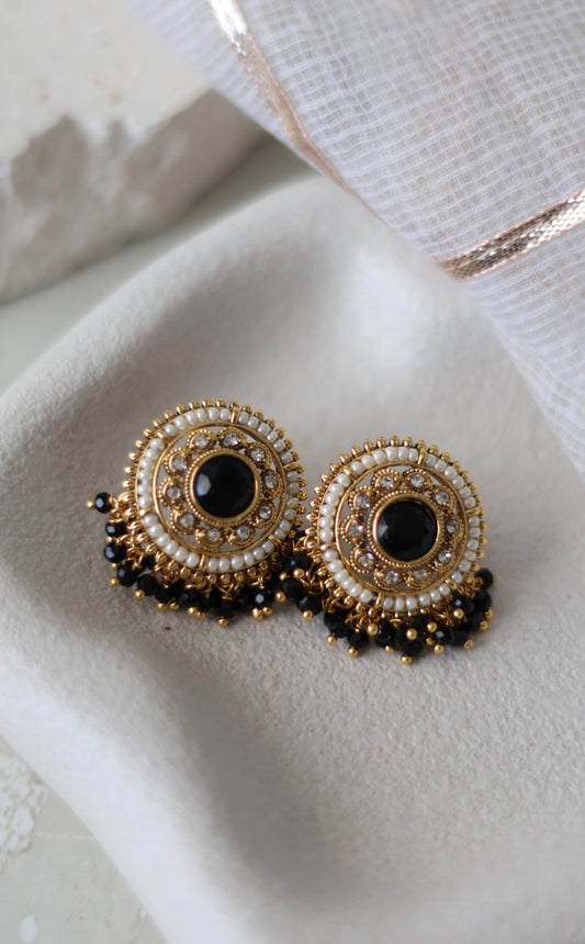 Alia studs - Black
