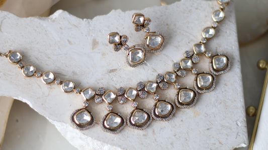 Vira necklace set