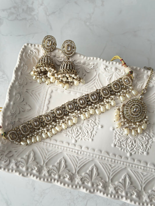 Sofia necklace set - Pearl