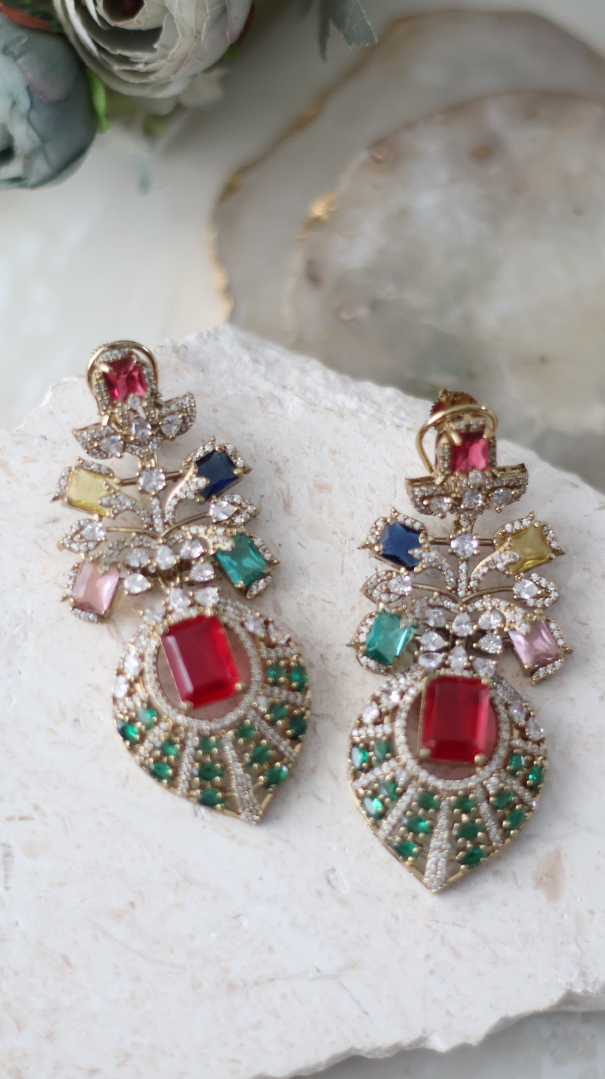 Avni earrings - Ruby